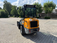 Wheelloader Giant G2500 HD X-TRA. Bak en Lepels, Vol cabine, 208 uur.