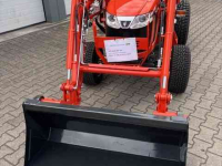 Tractor TAFE 6028 H VOORLADER HST