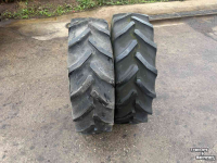 Wheels, Tyres, Rims & Dual spacers Good Year 13.6R24 banden