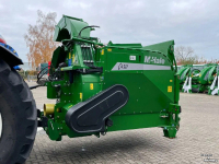 Straw spreader for boxes McHale C430