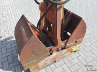 Clamshell buckets  Schalenknijper / grondknijper / knijpbak