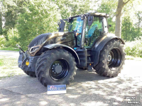 Tractor Valtra T 235 D