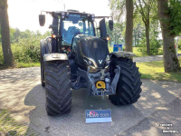 Tractor Valtra T 235 D