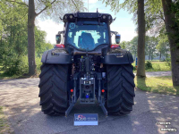 Tractor Valtra T 235 D