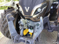 Tractor Valtra T 235 D