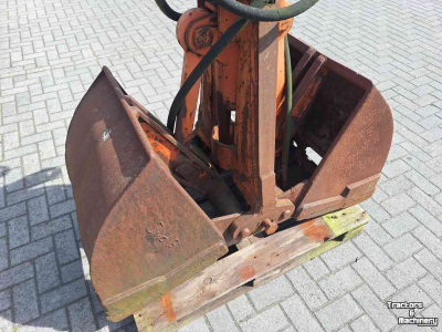 Clamshell buckets  Schalenknijper / grondknijper / knijpbak