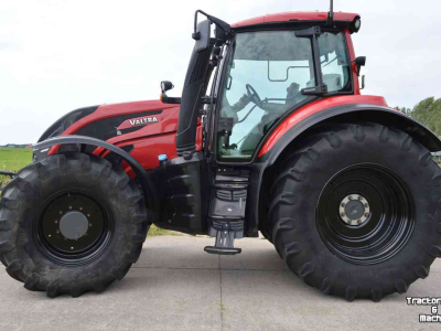 Tractor Valtra T 214 Direct