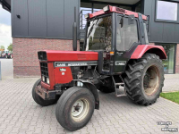 Tractor Case-IH 745 XL International 745XL