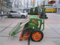 Seed drill Amazone D8-30 Special
