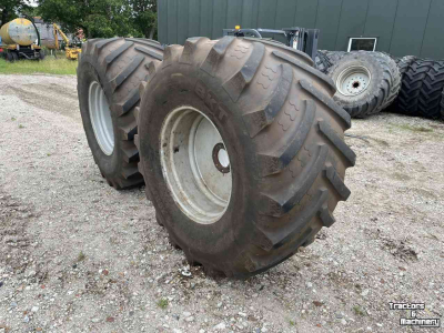 Wheels, Tyres, Rims & Dual spacers BKT BKT 800/65R32 Agri Max Teris diversen