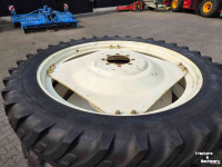 Wheels, Tyres, Rims & Dual spacers Michelin 4 stuks 320/90R54, cultuurwielen veldspuit