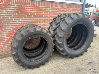 Wheels, Tyres, Rims & Dual spacers Vredestein 540/65R38 EN 440/65R28