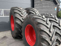 Wheels, Tyres, Rims & Dual spacers Vredestein 800/70R38 & 620/75R30