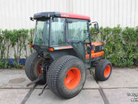 Horticultural Tractors Kubota L3300 tuinbouwtrekker smalspoortrekker tractor met cabine en gazonbanden
