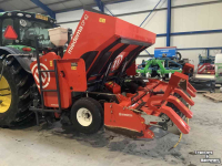 Potato planter Miedema CP42 bekerpootmachine| aanaardkap | Erosionstop | dewulf