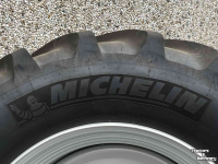 Wheels, Tyres, Rims & Dual spacers Michelin 650/65R42 MultiBib 95% met vaste velg 221/265/8gaats