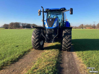 Tractor New Holland T7.225 Autocommand
