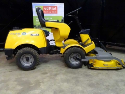 Ride-on mower Stiga Park Comfort