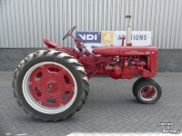Oldtimers  Mc Cormick Farmall 200