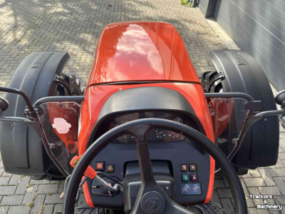 Tractor Kubota M7060 hydraulic shuttle