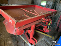 Fertilizer spreader Lely Centerliner SE
