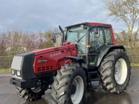 Tractor Valtra 8950