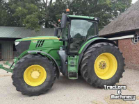 Tractor John Deere 6215R