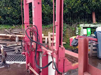 Silage block-cutter BVL 170D kuilvoersnijder
