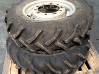 Wheels, Tyres, Rims & Dual spacers Molcon 12.4R24 Kormoran banden