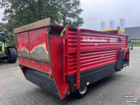Silage-block distribution wagon Schuitemaker Amigo 40S