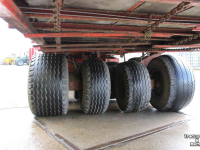 Self-loading wagon Taarup 465 opraapwagen met 8-wielig tandemstel onderstel