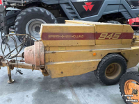 Balers New Holland 945