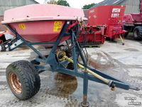 Fertilizer spreader Trioliet Mullos TST 1150 kunstmeststrooier
