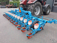 Seed drill Monosem 12 rijige bietenzaaier Semoir