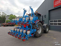 Seed drill Monosem 12 rijige bietenzaaier Semoir