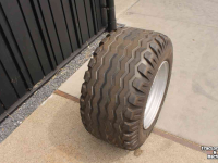 Wheels, Tyres, Rims & Dual spacers Trelleborg 380/55-17 (is 15.0/55-17) 10 ply band met wiel velg 6-gaats ET0