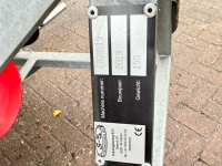 Diverse used spare-parts S&S STRATENREINIGER