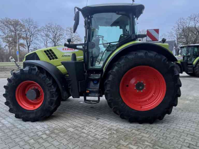 Tractor Claas Arion 660 Cebis First Claas