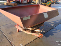 Fertilizer spreader Lely Centerliner L1500 enkele schijf kunstmeststrooier zandstrooier zoutstrooier