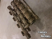 Diverse used spare-parts  Herder 130 as met kleine klepels
