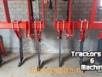 Deep subsoiler ADV Technik Voorzetwoeler vomumatra met stand. hydr. hef