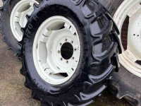 Wheels, Tyres, Rims & Dual spacers Mitas AC70 520/70R38 en 420/70R28 wielen