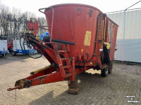 Vertical feed mixer Peecon Biga Twin Eco 15 m3 voermengwagen