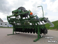 Seed drill Amazone Avant 3002 Aanbouwzaaimachine