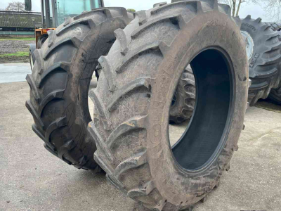 Wheels, Tyres, Rims & Dual spacers Vredestein Traction 85 520/85-R42