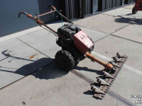 Two-wheel tractor Bucher M300 2-wielige trekker 2-wieler tractor met maaibalk