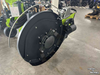 Crash barrier mower Niubo Disk Plus Front paaltjesmaaier/onderdraadmaaier/omheiningsmaaier