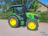 Tractor John Deere 5075 E