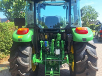 Tractor John Deere 5075 E
