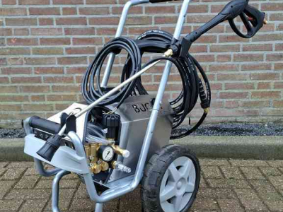 High-pressure cleaner, Hot / Cold Waterkracht Buggy Compact 15/200